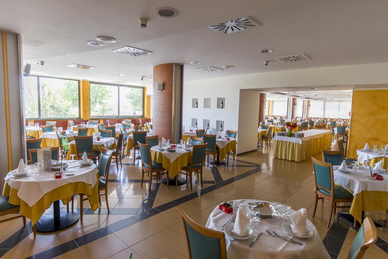 Hotel Atlas Alba Adriatica Exterior photo